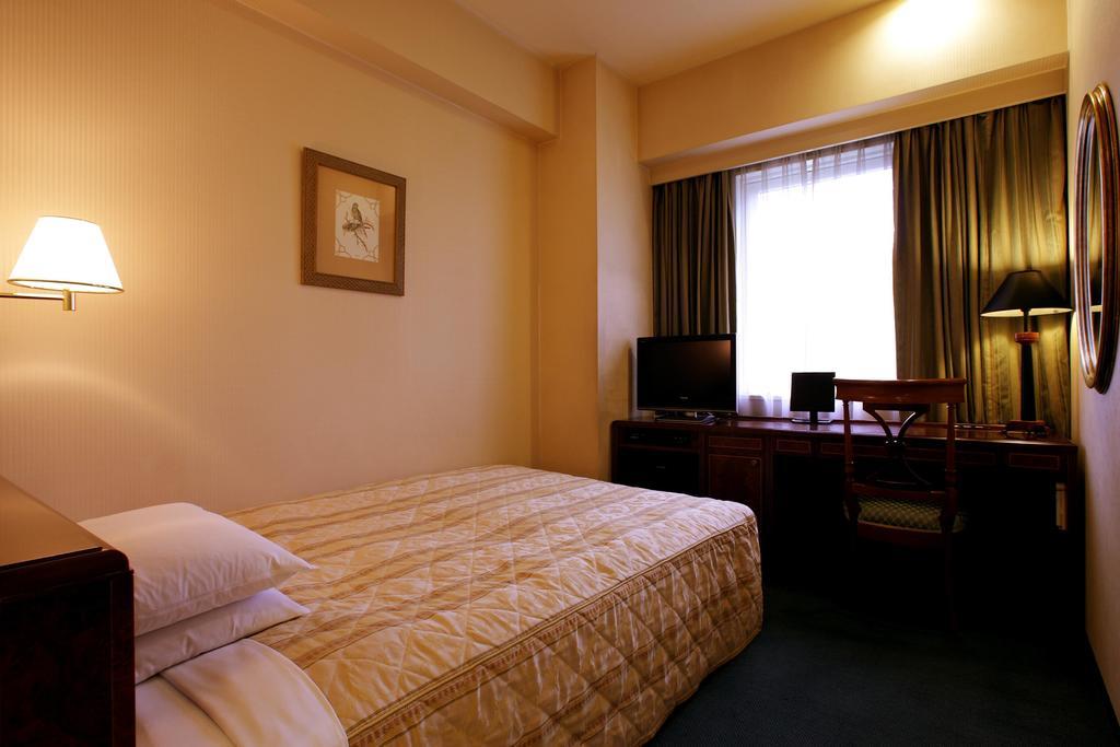 Dukes Hotel Nakasu Fukuoka  Bagian luar foto