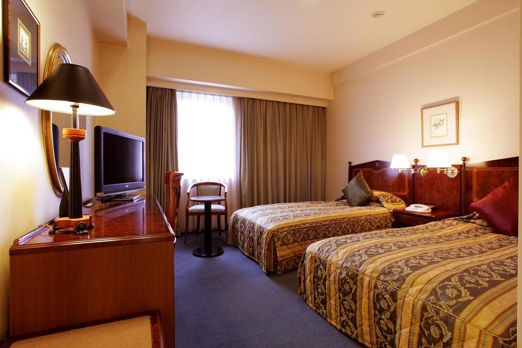 Dukes Hotel Nakasu Fukuoka  Bagian luar foto