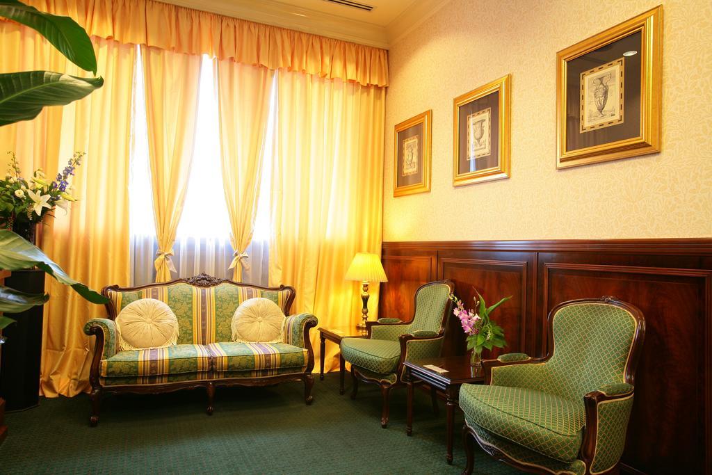 Dukes Hotel Nakasu Fukuoka  Bagian luar foto